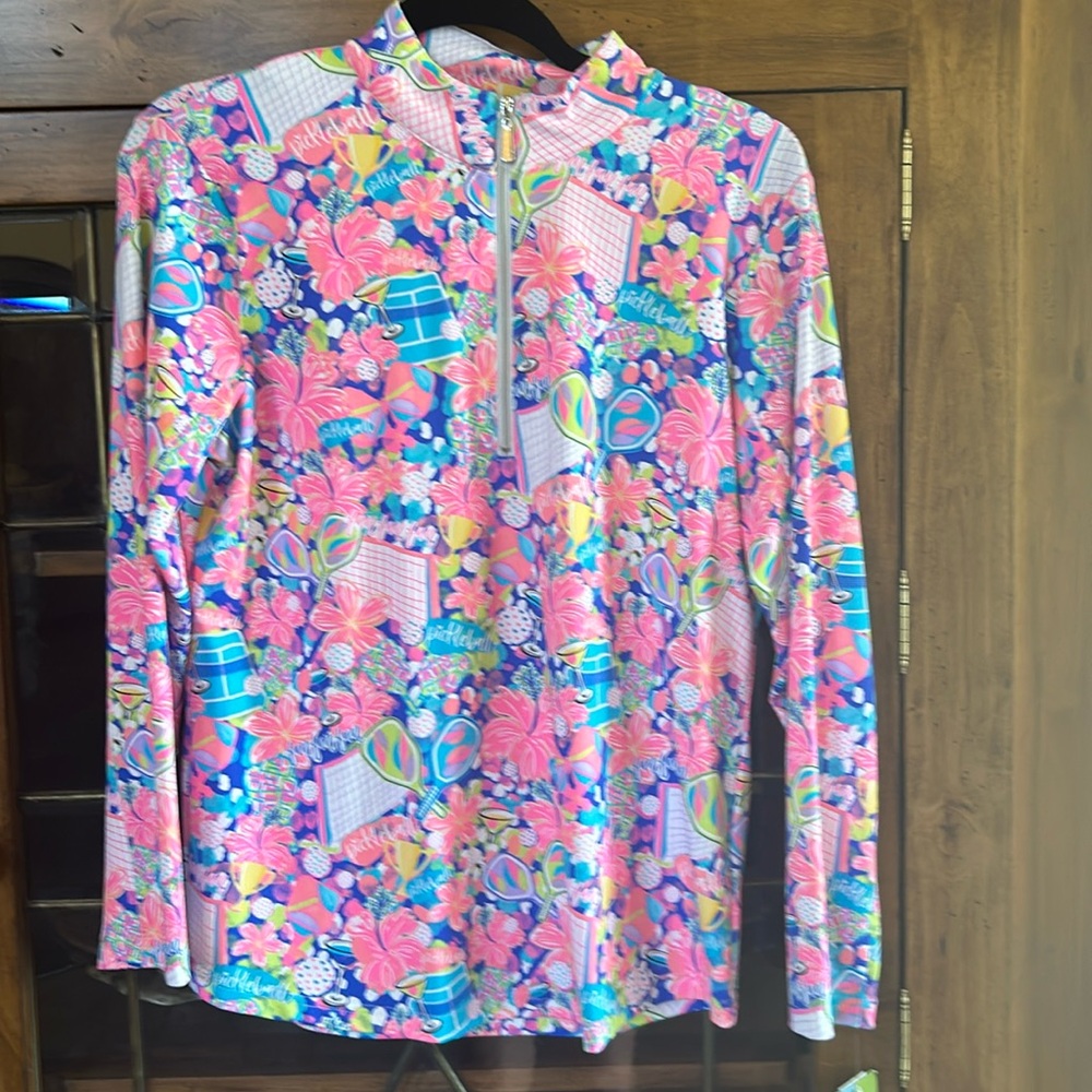 Upf long sleeve top Anthony’s Resort Wear size small